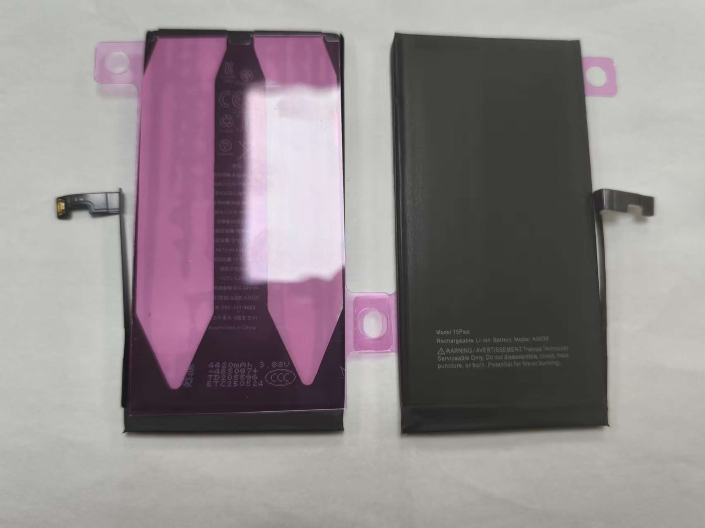 iPhone 15 Plus OEM Material Diagnostics battery wholesale product photo